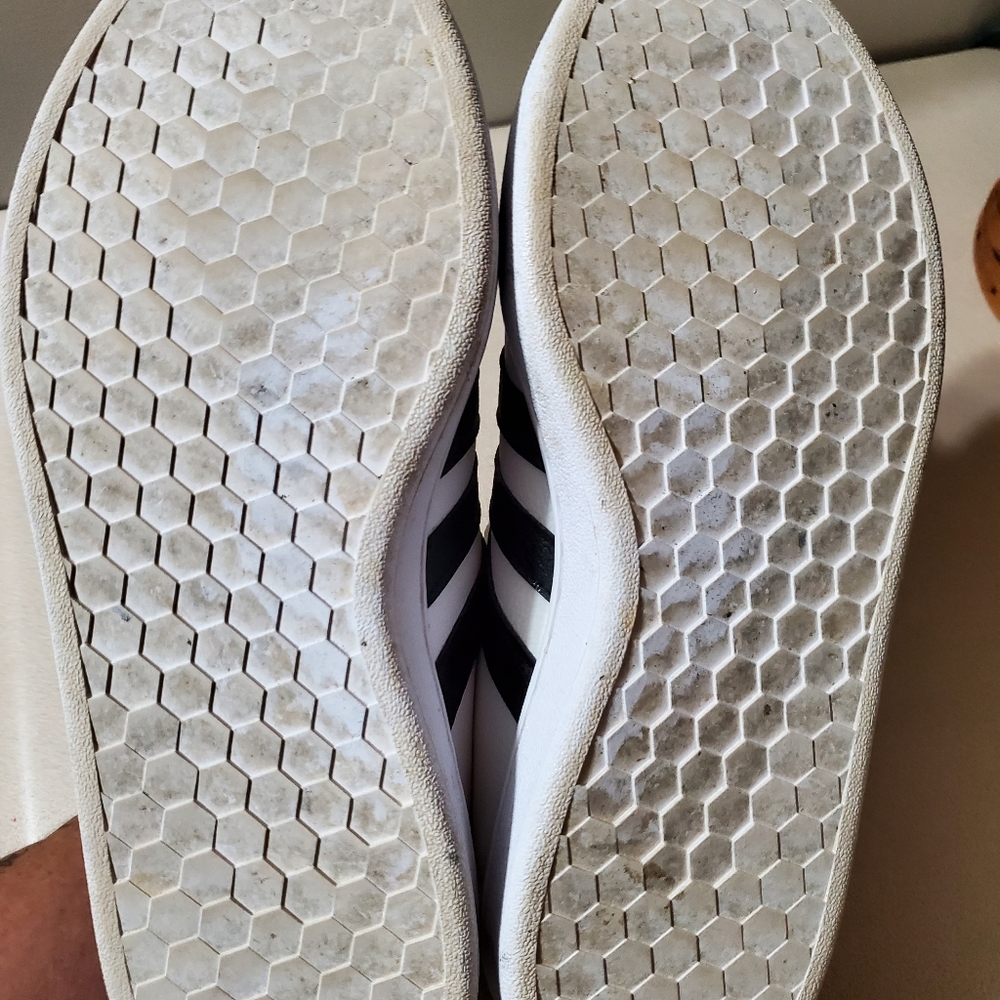 Adidas - Picture 4 of 4